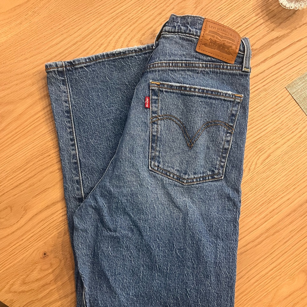 Levi’s Ribcage Jeans